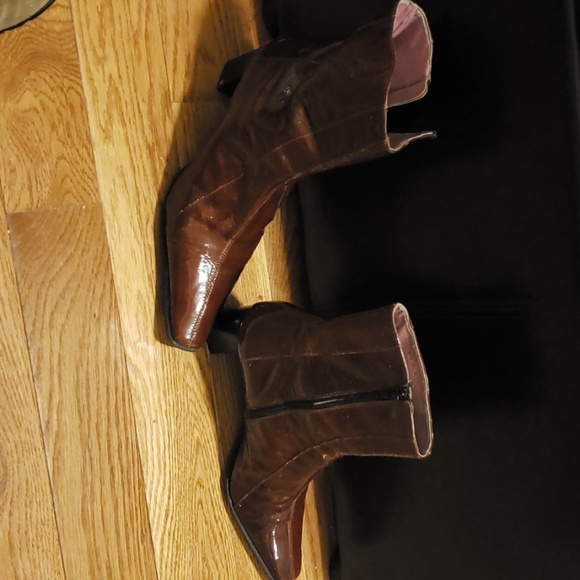 Ankle boots - Picture 3 of 3